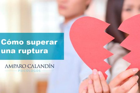 50 frases para cerrar ciclos de amor Frases cortas que expresan el desamor: